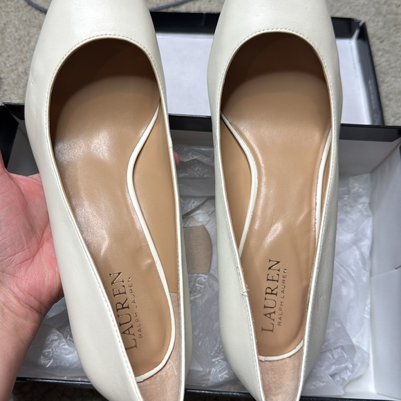 Lauren Ralph Lauren Lauren Ralph Lauren
Women's Lanette Pointed-Toe Pumps - Picture 3 of 6